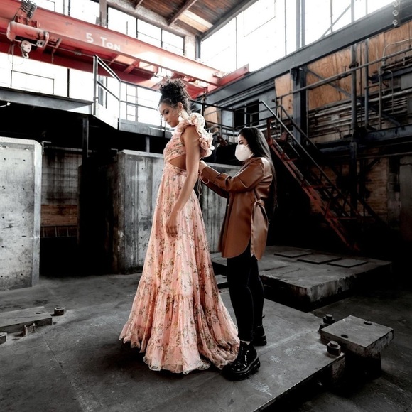 Mac Duggal 67803 Floral Chiffon Cutout Ruffle Shoulder Ball Gown Maxi Dress sz 8 - Picture 4 of 15